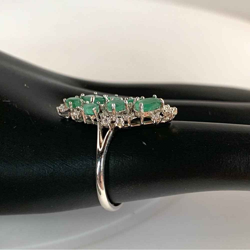 STERLING SILVER 925 GENUINE EMERALD AND CUBIC ZIRCONIA COCKTAIL RING (7) - Picture 10 of 16